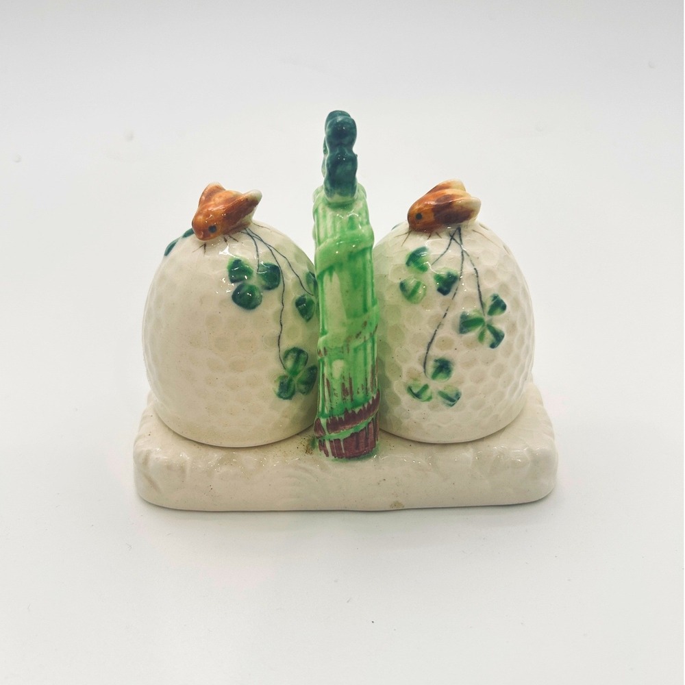 Vintage Japan‎ Beehive Salt & Pepper Set with Tray Shamrock Bees Cottagecore